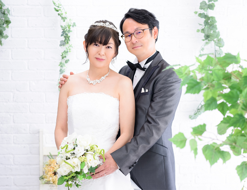 純白のウェディングドレスで婚礼撮影