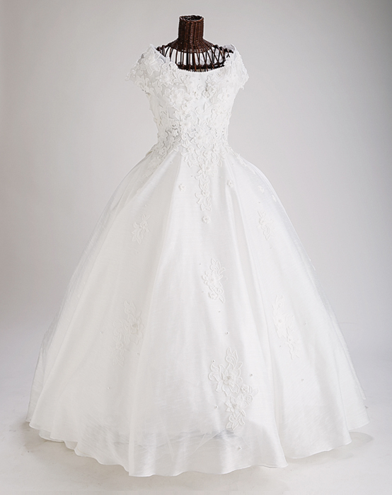 ウェディングドレス