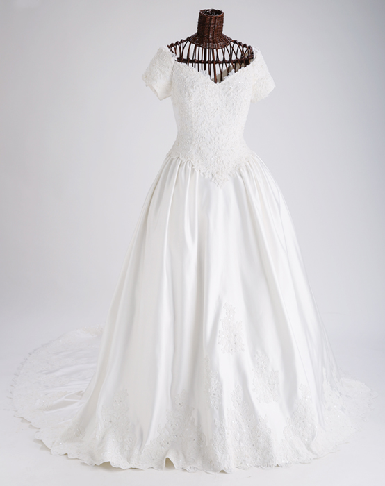 ウェディングドレス