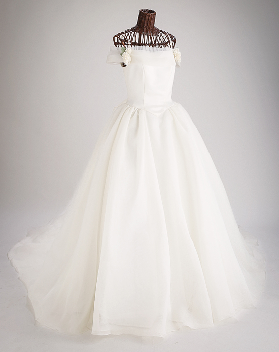 ウェディングドレス