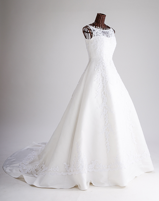 ウェディングドレス