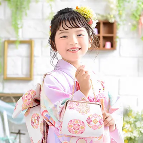 7歳女の子の七五三におすすめの髪型 高めシニョン