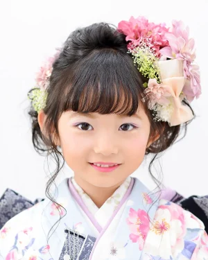 七五三 7歳女の子 大人可愛いふんわりアップ